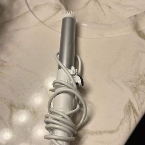 Monat Push to Curl Wand